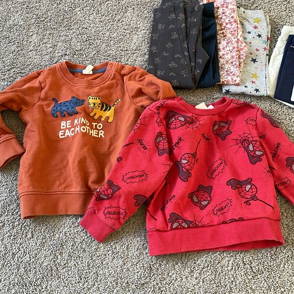 Girl's 3T Sweater Leggings Bundle - Picture 2 of 9